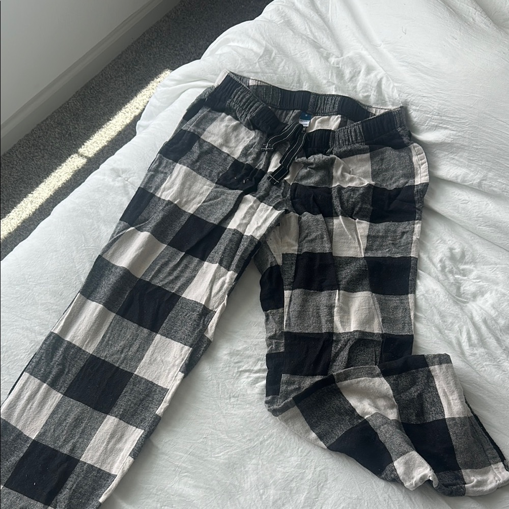 Old Navy Black and White Straight Leg Lounge Pants